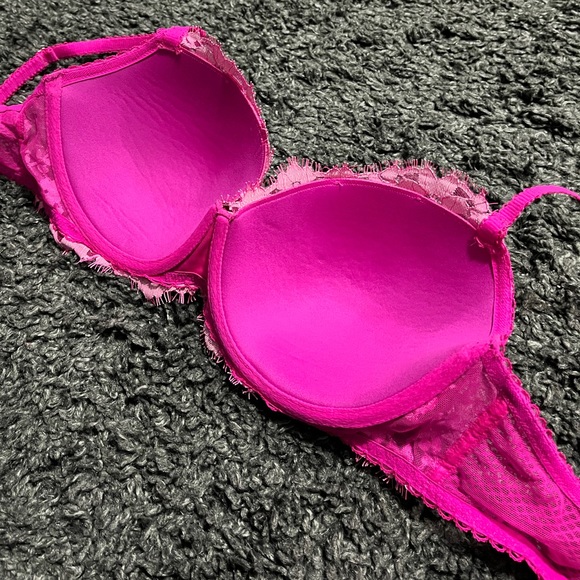 Victoria’s Secret Dream Angels Bra - Picture 4 of 5